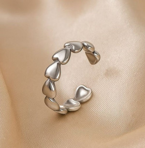 Разомкнутое кольцо из миниатюрных стальных сердец 1J12275CJJ Разомкнутое кольцо из миниатюрных стальных сердец 1J12275CJJ