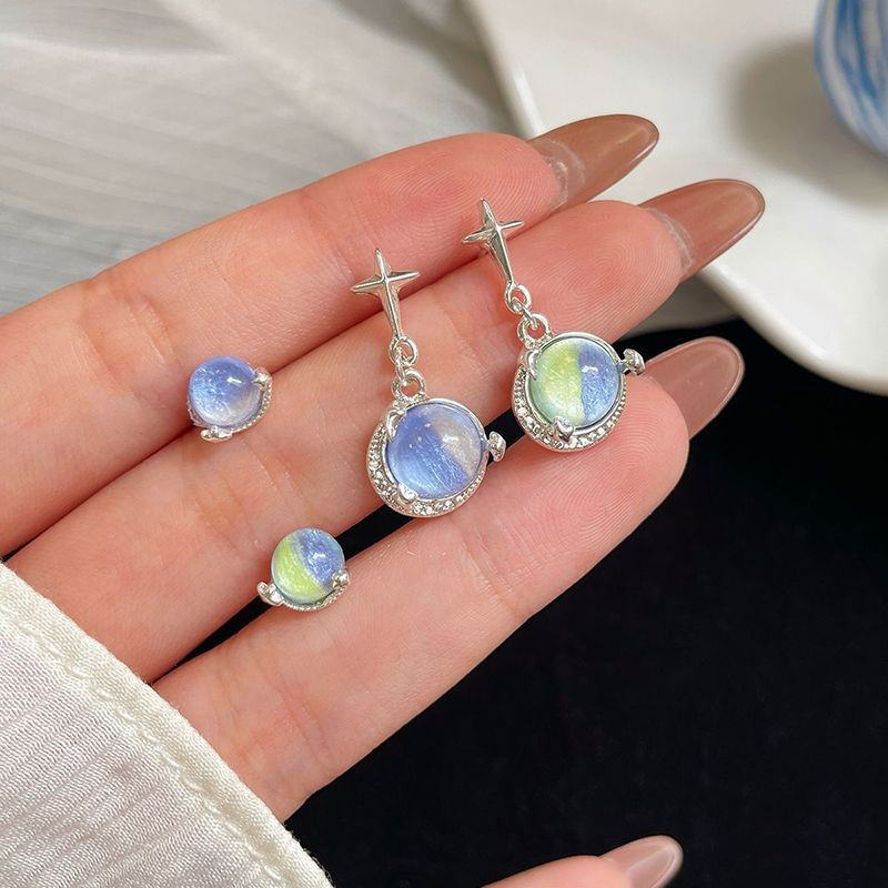 Набор серебристых серег с небесными мотивами звездами и луной CJG46815