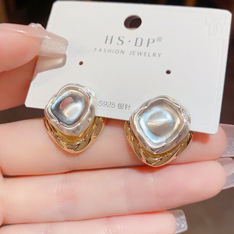 Элегантные серьги Капли с перламутровым блеском CJD89282