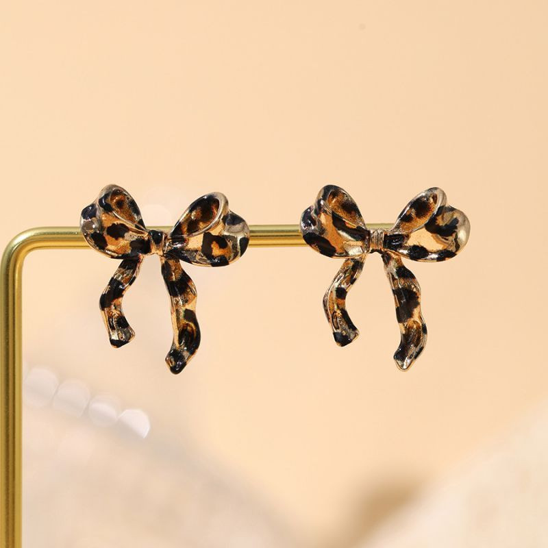 Серьги-гвоздики CJQ18443