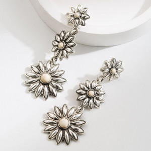 Длинные серьги пусеты из каскада винтажных металлических цветов CJH25213 Длинные серьги пусеты из каскада винтажных металлических цветов CJH25213