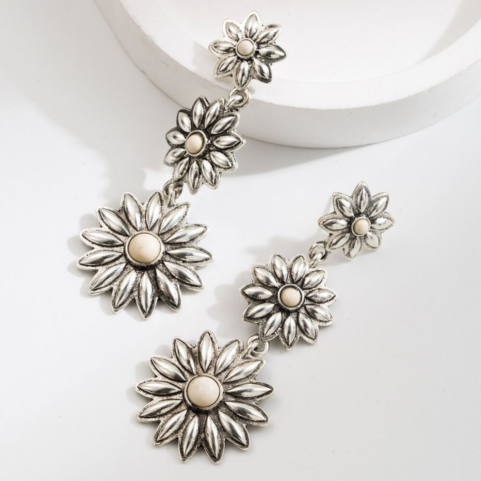 Длинные серьги пусеты из каскада винтажных металлических цветов CJH25213 Длинные серьги пусеты из каскада винтажных металлических цветов CJH25213