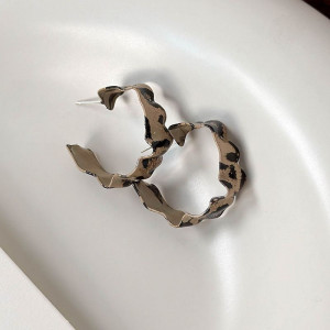 Фактурные серьги-конго с леопардовым принтом CJH66249