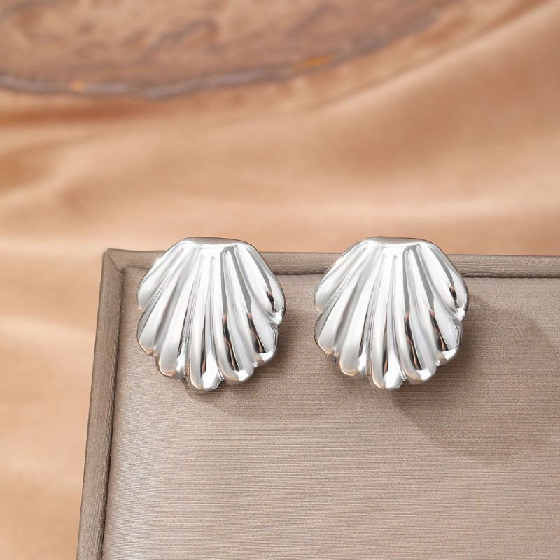 Серьги-пусеты Ракушки рельефные серебристые CJL77539 Серьги-пусеты Ракушки рельефные серебристые CJL77539
