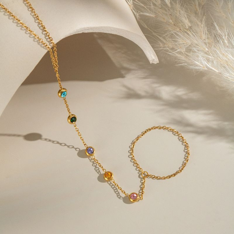 Браслет-слейв изящный с цветными кристаллами CJN49617