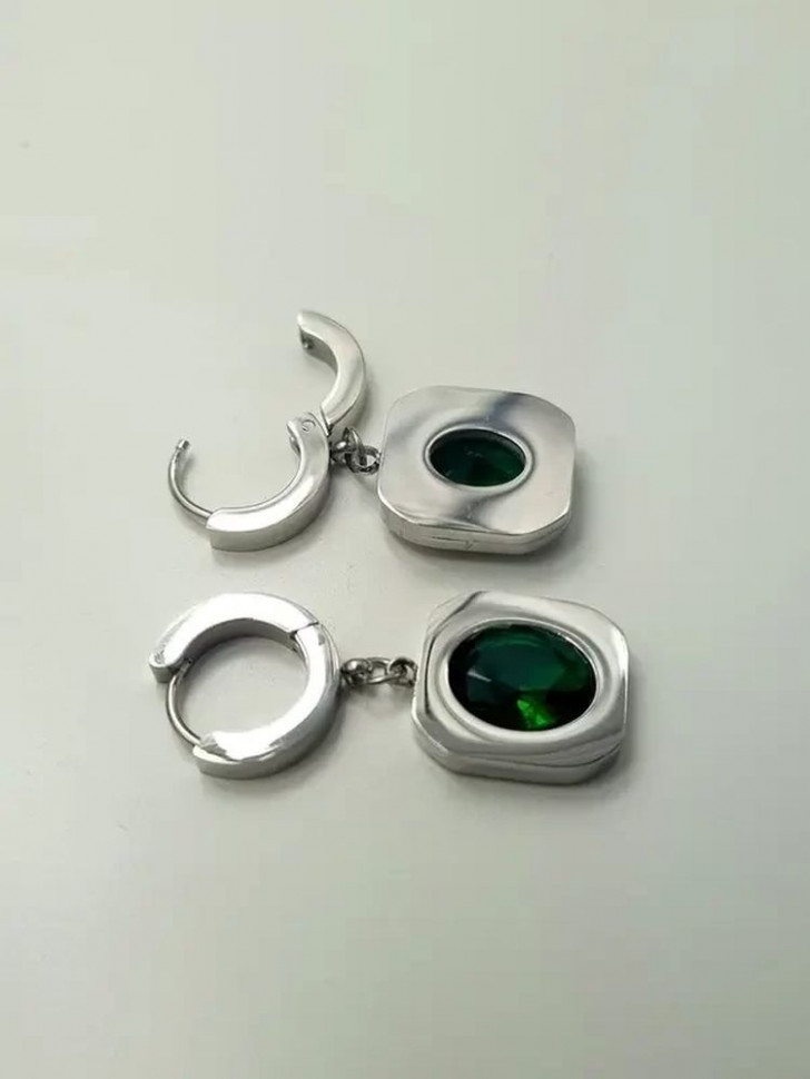 Стальные серьги-подвески с квадратными вставками под изумруд J10229CJJ Стальные серьги-подвески с квадратными вставками под изумруд J10229CJJ