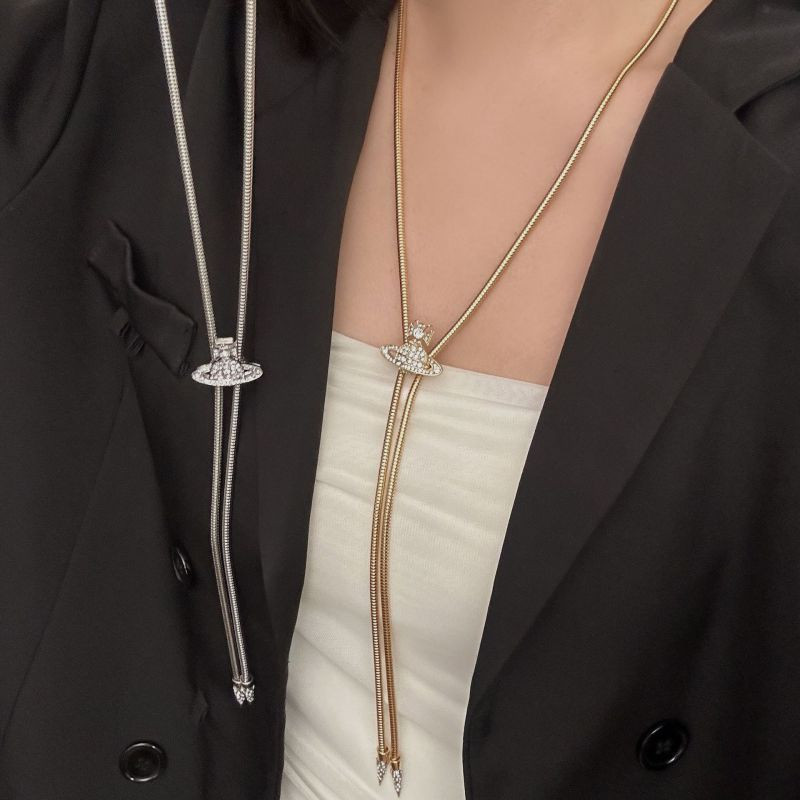 Колье-галстук из длинных серебристых цепей с бантом CJL19584