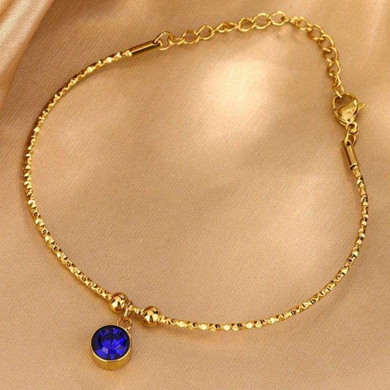 Браслет-цепочка с круглым черным медальоном CJT26541