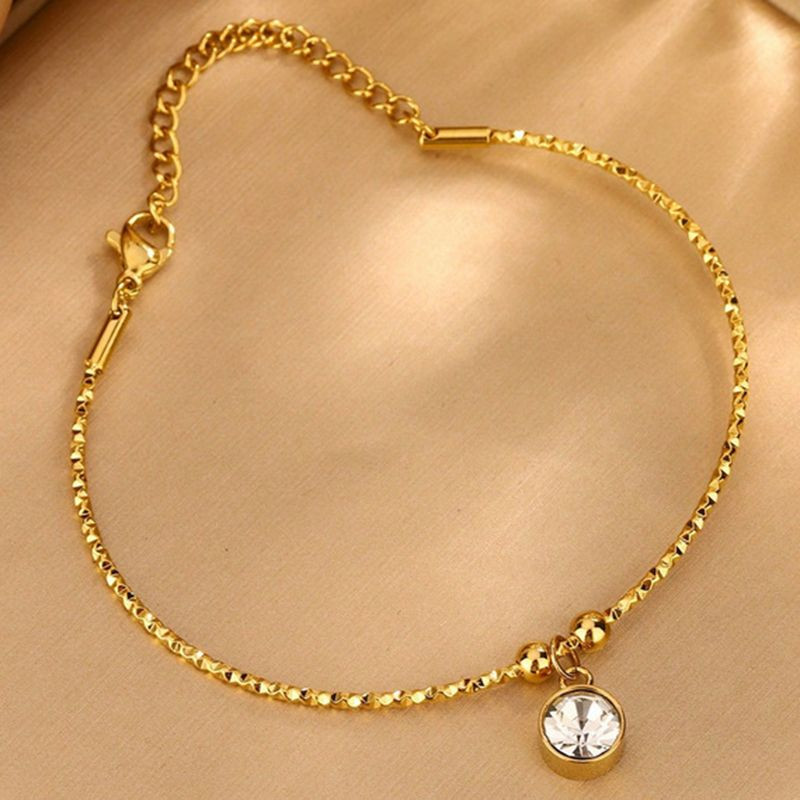 Браслет-цепочка с круглым черным медальоном CJT26541