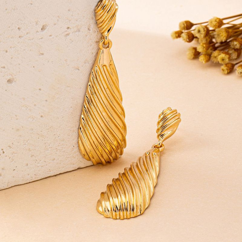 Крупные серьги-подвески с рельефной фактурой CJQ22076 Крупные серьги-подвески с рельефной фактурой CJQ22076