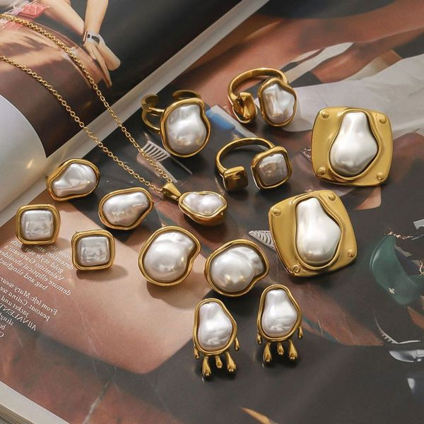 Серьги-пусеты Барокко с крупным жемчугом CJL41016