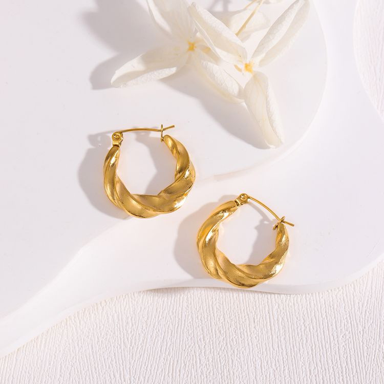 Стальные серьги-булавка с напылением золотом витая подкова J10297CJJ Стальные серьги-булавка с напылением золотом витая подкова J10297CJJ