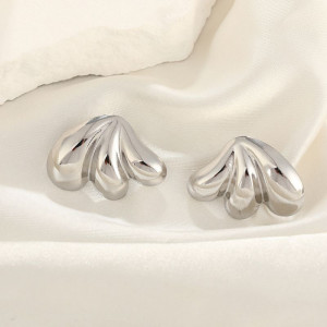 Серебристые серьги-пусеты Ракушки CJH27351
