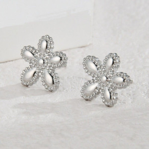 Серебристые серьги-пусеты Цветы со стразами CJH59594 Серебристые серьги-пусеты Цветы со стразами CJH59594