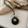 Длинный лариат с черным диском и тигровым глазом CJJ10429