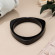 Белый жесткий браслет с треугольным геометрическим узором с цветными вкраплениями CJX76493