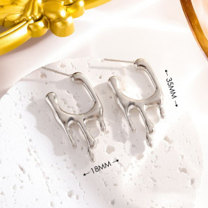 Серебристые серьги-кольца Жидкий металл CJJ08052