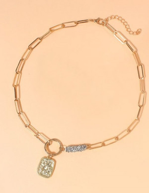 Золотистая цепочка с крупными звеньями и подвеской-амулетом Z36688