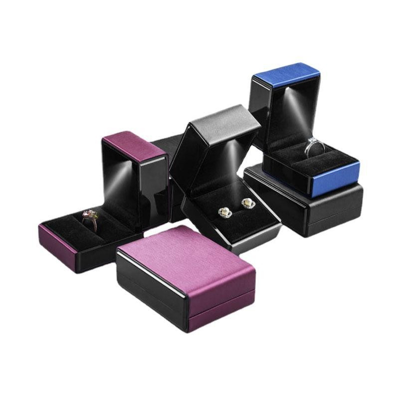 Коробка CJE47852