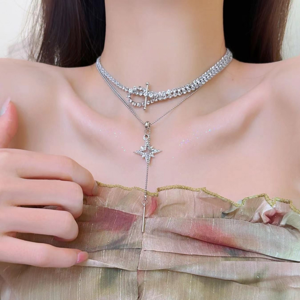 Двойное колье с подвеской-звездой и длинным элементом CJG57231