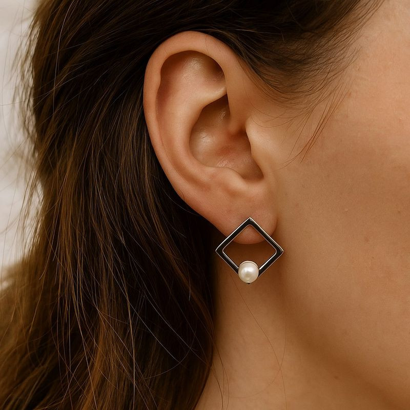 Серьги-гвоздики ромб жемчуг 1J12281CJJ Серьги-гвоздики ромб жемчуг 1J12281CJJ