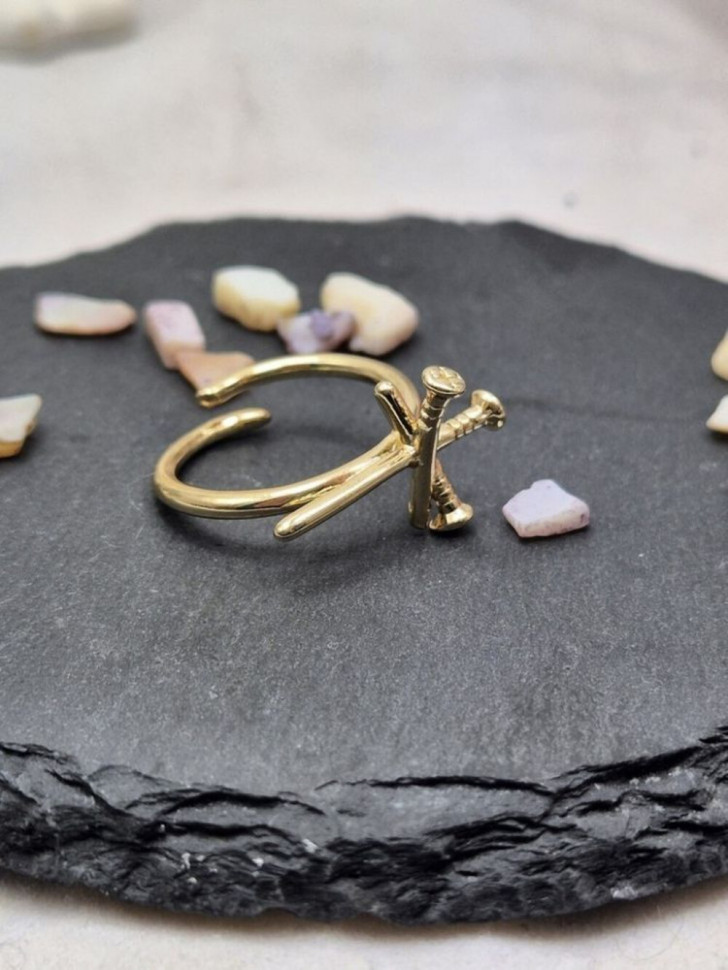 Кольцо медицинская сталь с напылением золотом J11145CJJ