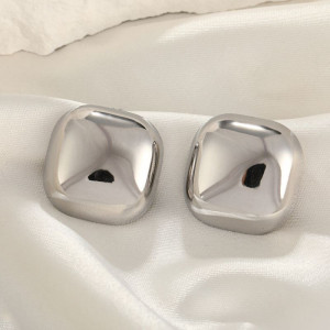 Серебристые серьги-пусеты Объемные квадраты CJH27632 Серебристые серьги-пусеты Объемные квадраты CJH27632