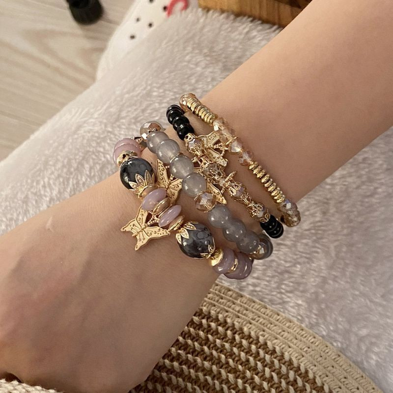 Набор браслетов с подвесками-звездами CJG67061 Набор браслетов с подвесками-звездами CJG67061