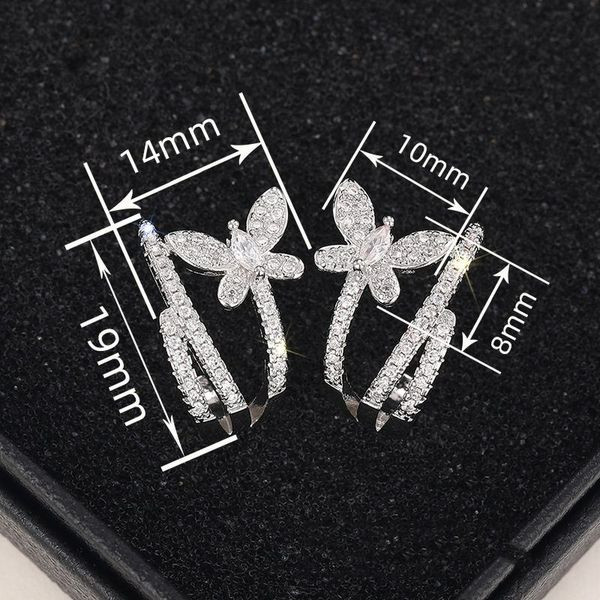 Серьги-гвоздики бабочки со стразами CJ03884