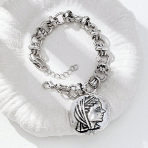 Корейскиий браслет CJT19619