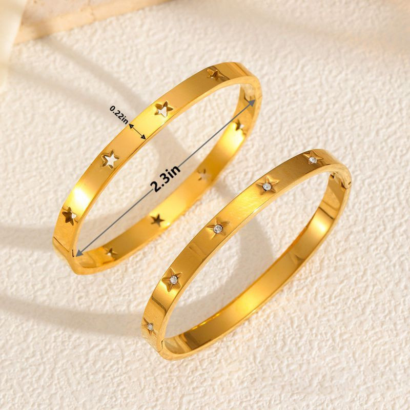 Браслет жесткий с инкрустацией сияющими камнями CJL19745