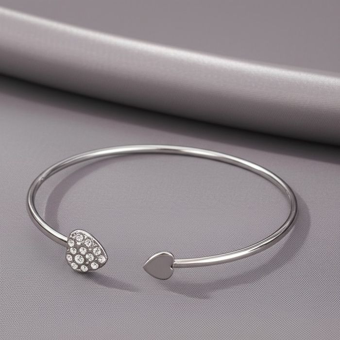 Браслет жесткий разомкнутый с кристаллами L77247MSK