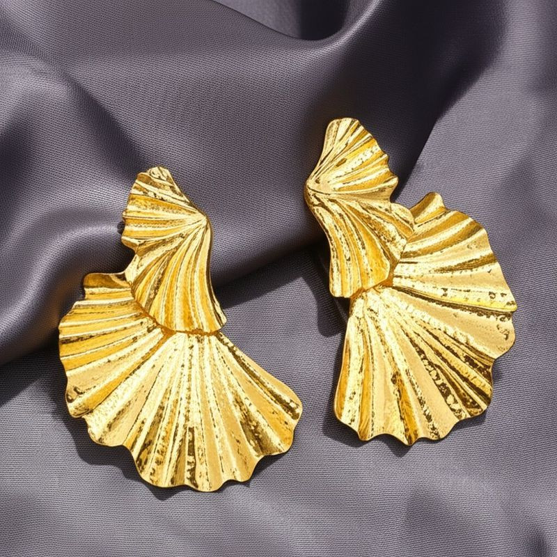 Крупные серьги-пусеты «Золотые веера» DNS11097CJJ