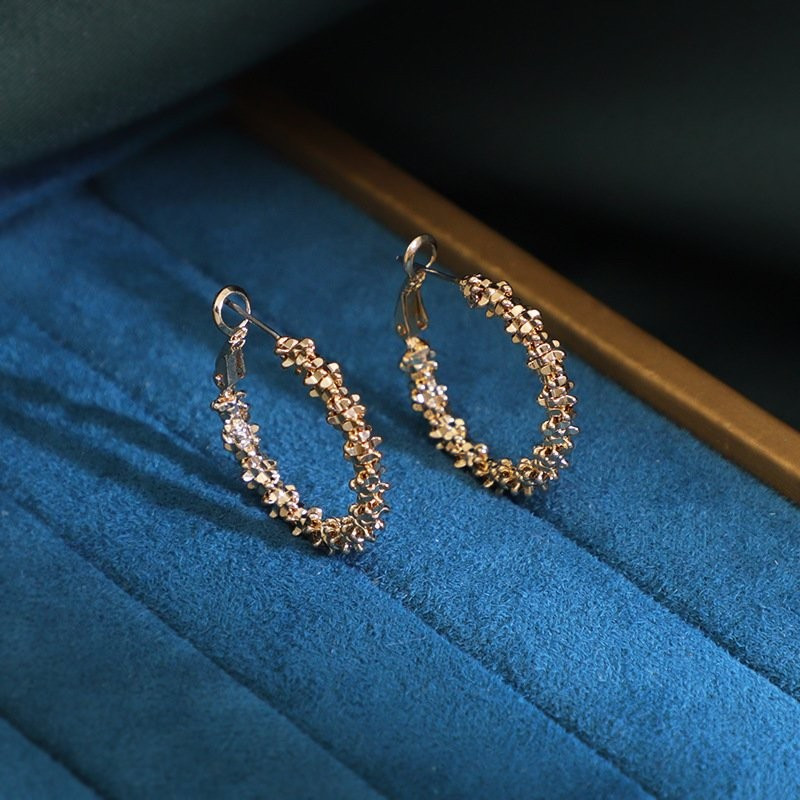 Серьги-кольца фактурные золотистые CJC68151 Серьги-кольца фактурные золотистые CJC68151