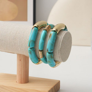 Браслет из ярко-розовых бусин с золотистыми вставками CJR57042 Браслет из ярко-розовых бусин с золотистыми вставками CJR57042