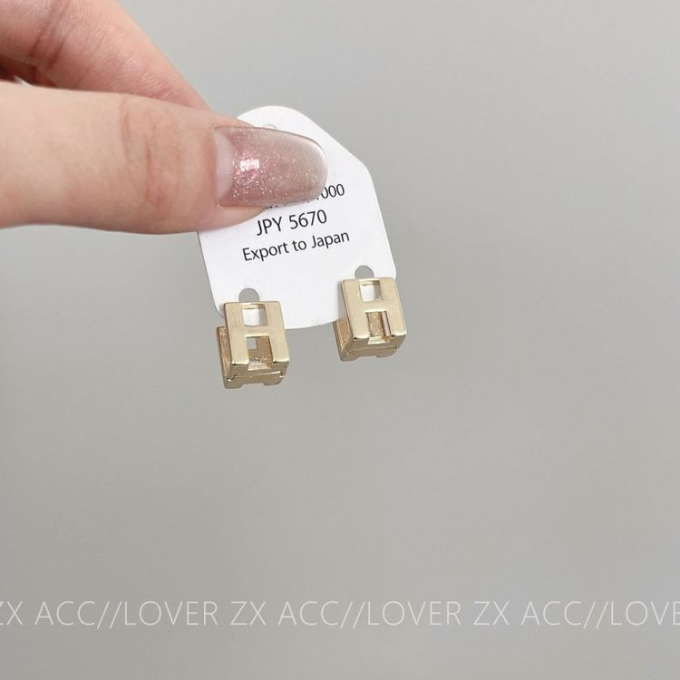 Серьги медь с напылением золотом J10922CJJ Серьги медь с напылением золотом J10922CJJ