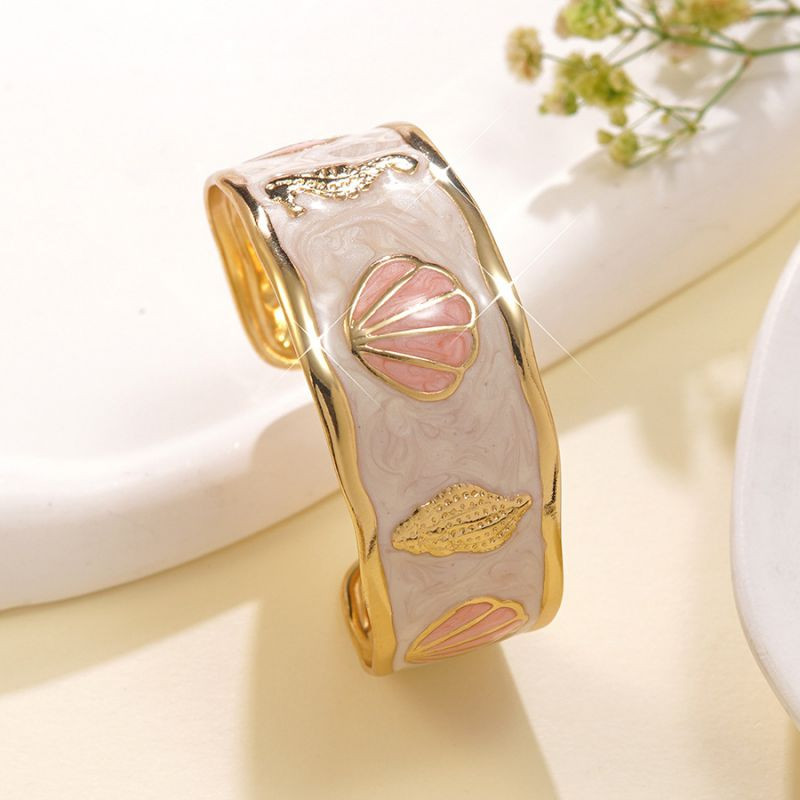 Браслет жесткий широкий в морском стиле с ракушками CJR55888