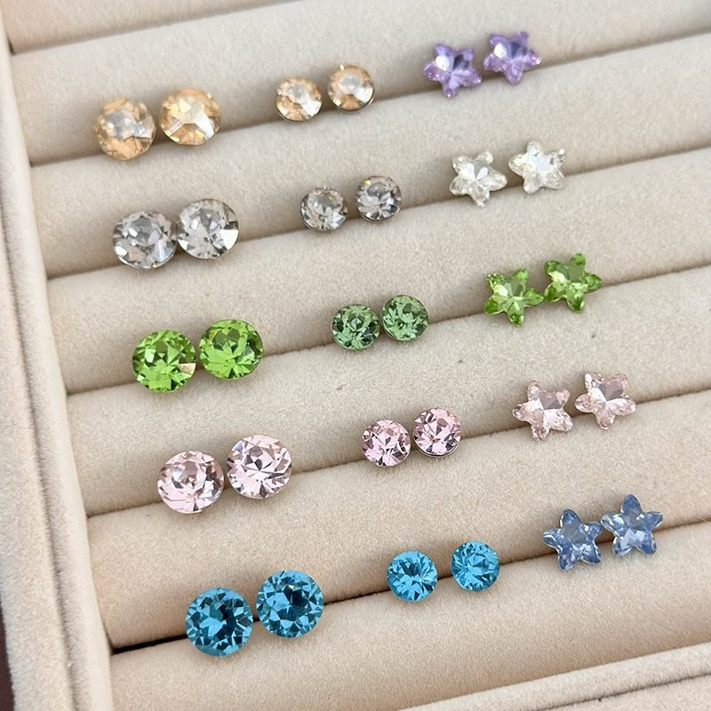 Яркие пусеты Кристаллы цвета Молодая зелень CJD81414 Яркие пусеты Кристаллы цвета Молодая зелень CJD81414