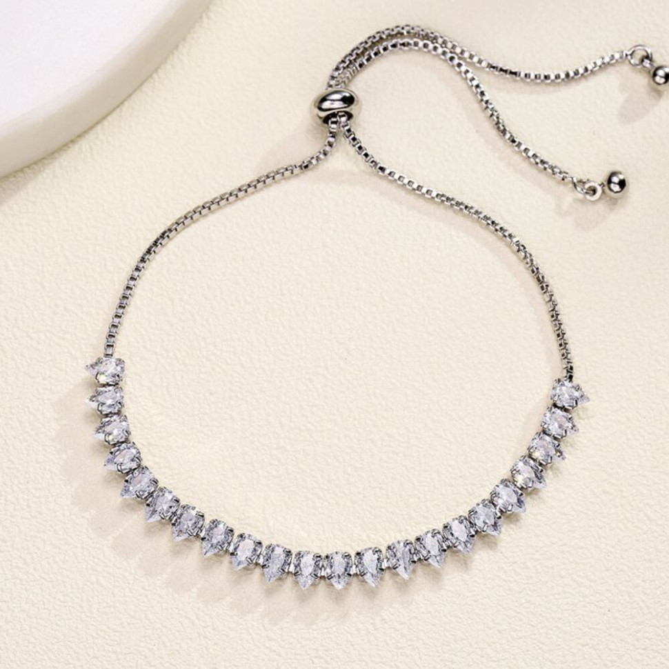 Браслет-дорожка с крупными кристаллами на затяжке CJJ05442