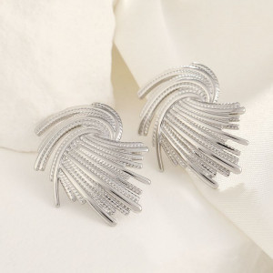 Серебристые фактурные серьги Веера CJH27588
