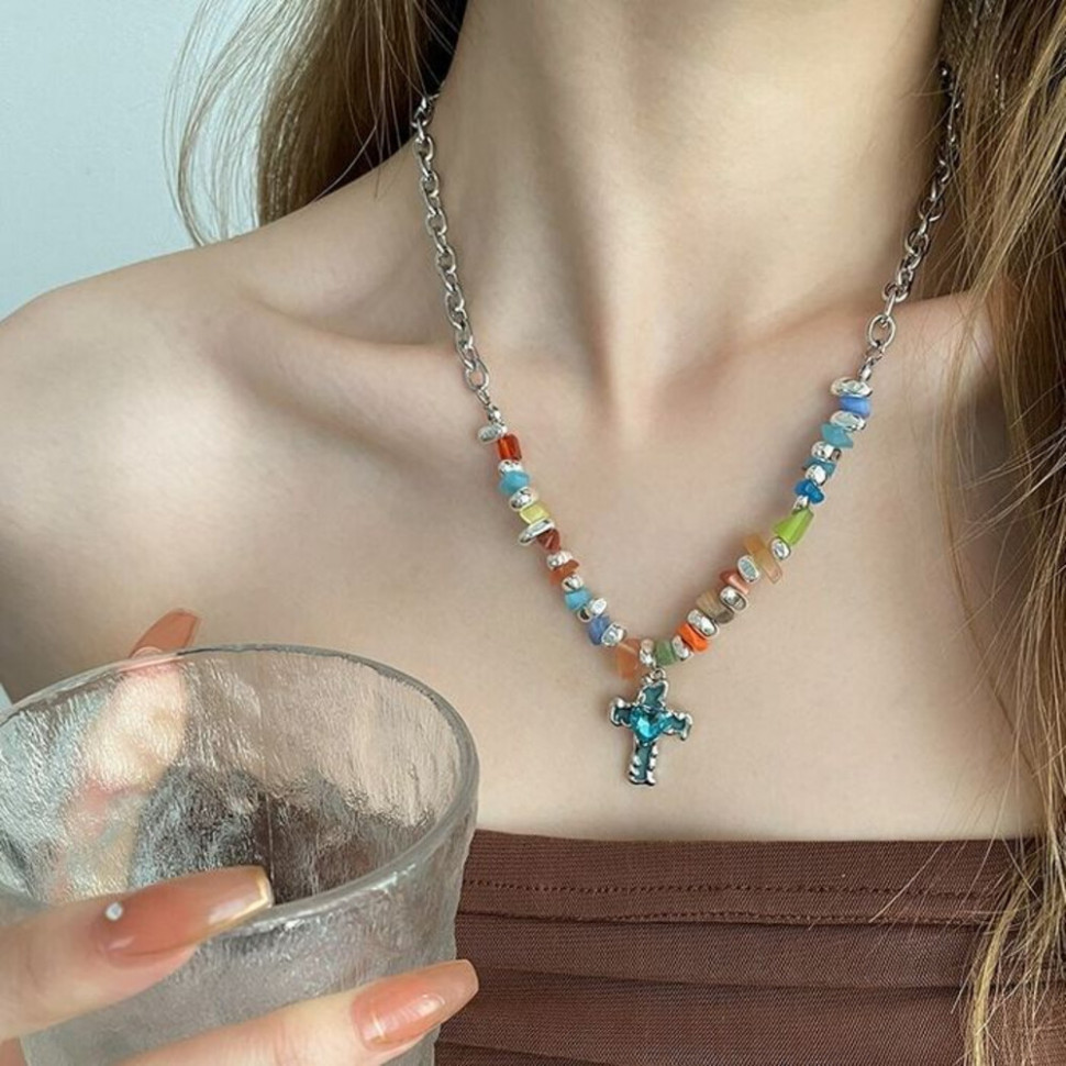 Разноцветные бусы с подвеской-крестом CJH56224 Разноцветные бусы с подвеской-крестом CJH56224