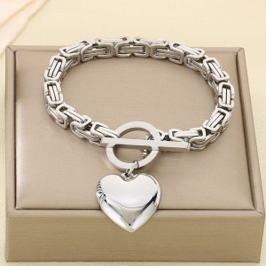 Браслет стальной с подвеской-сердцем и замком-тоглом CJL82378
