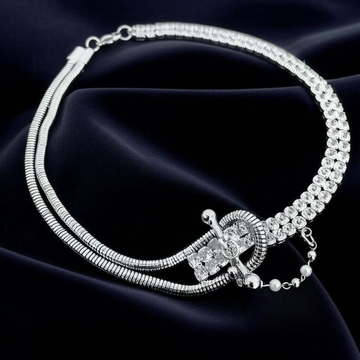 Серебристый гибкий чокер с декоративной пряжкой 1J11648CJJ