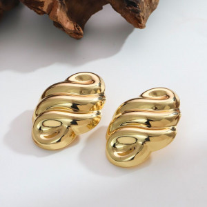 Фактурные серьги-пусеты Объемные золотистые раковины CJJ23209