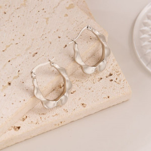 Серебряные серьги из титановой стали с геометрией CJZ56349