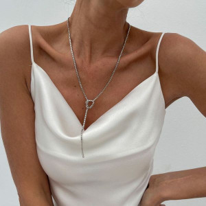 Тонкое серебристое колье-галстук с кольцом и длинной цепью CJL50399