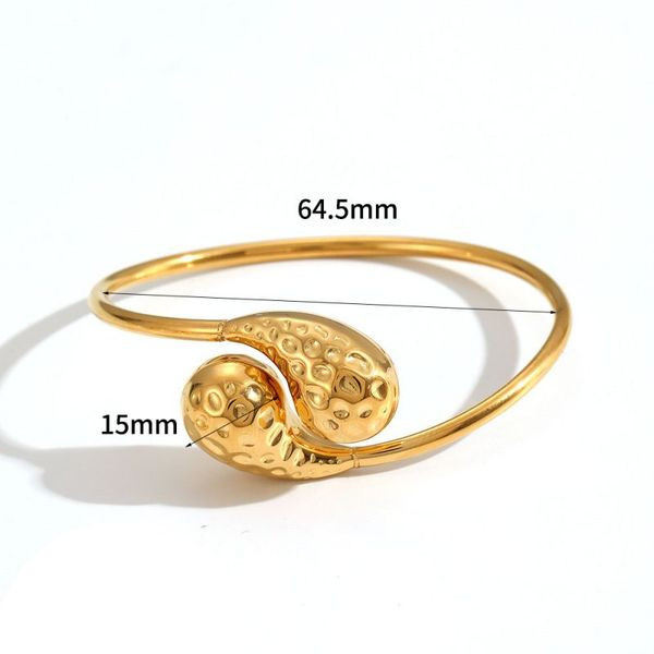 Браслет жесткий разомкнутый с абстрактным наконечником CJL48388