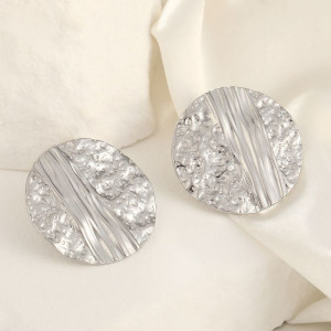 Серебристые круглые серьги Мятый металл CJH27590 Серебристые круглые серьги Мятый металл CJH27590