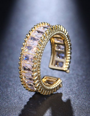 Широкое золотистое кольцо с прямоугольными кристаллами Z16943