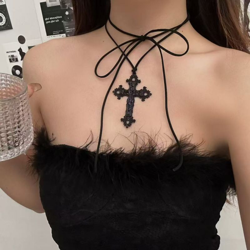 Длинная цепочка-шнурок с текстильным бантом и крестом CJL19593 Длинная цепочка-шнурок с текстильным бантом и крестом CJL19593